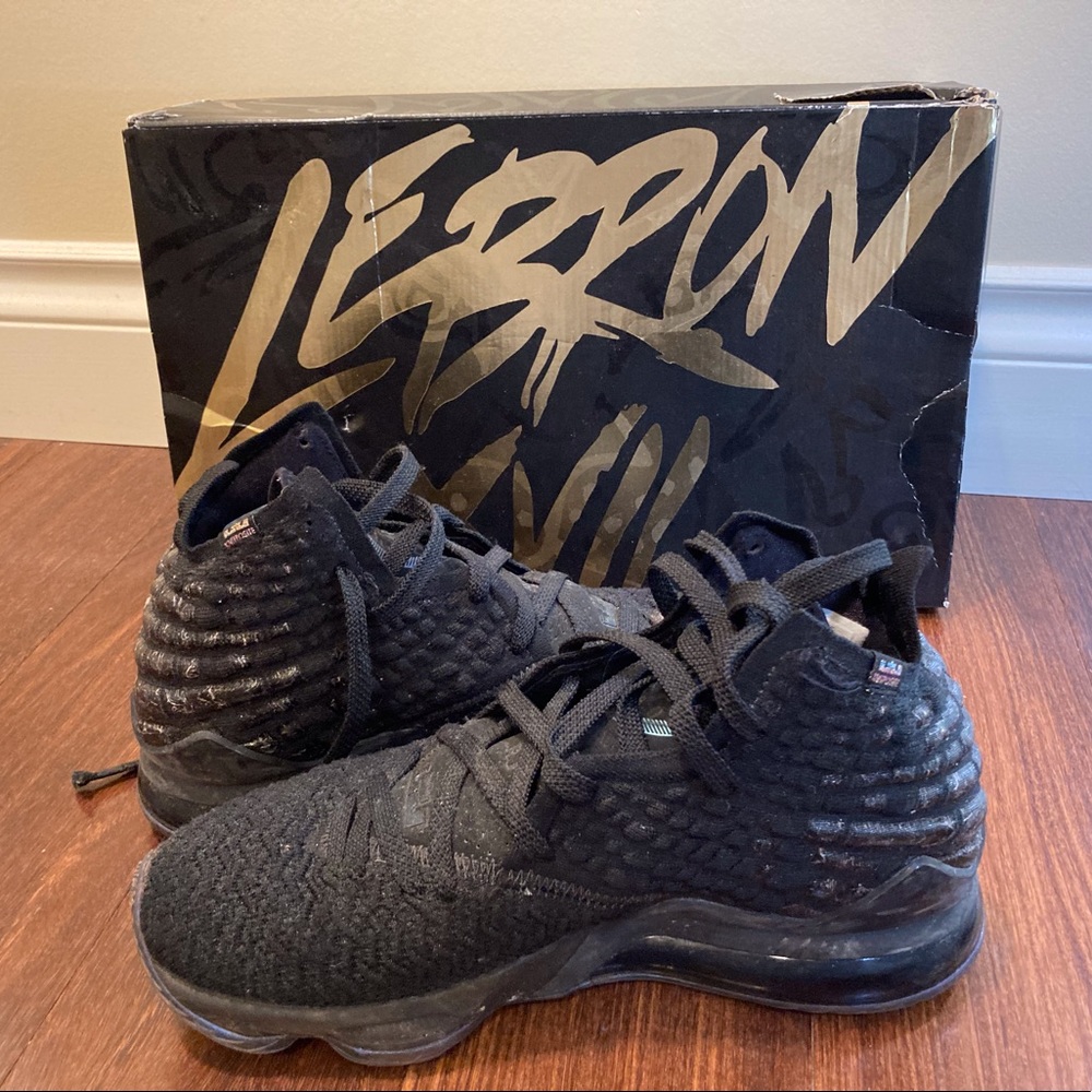 Lebron James XVII Nike Basketball Shoes